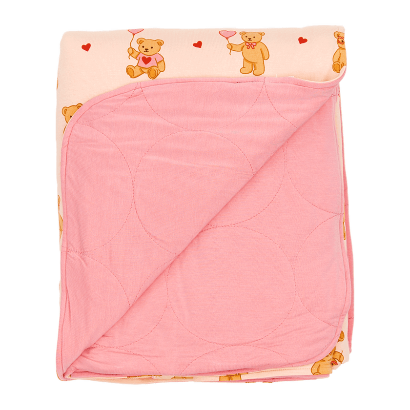 Cozy Blanket in Strawbeary