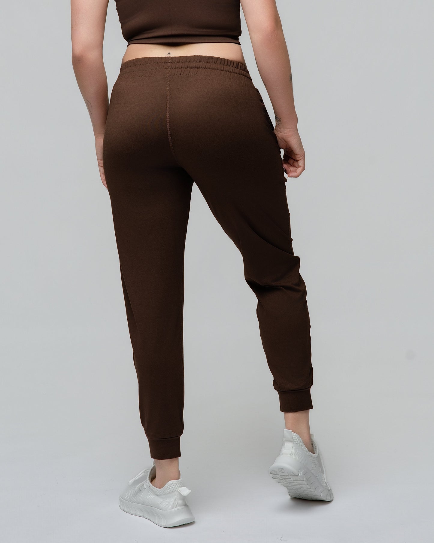 Everyday Jogger in Brown