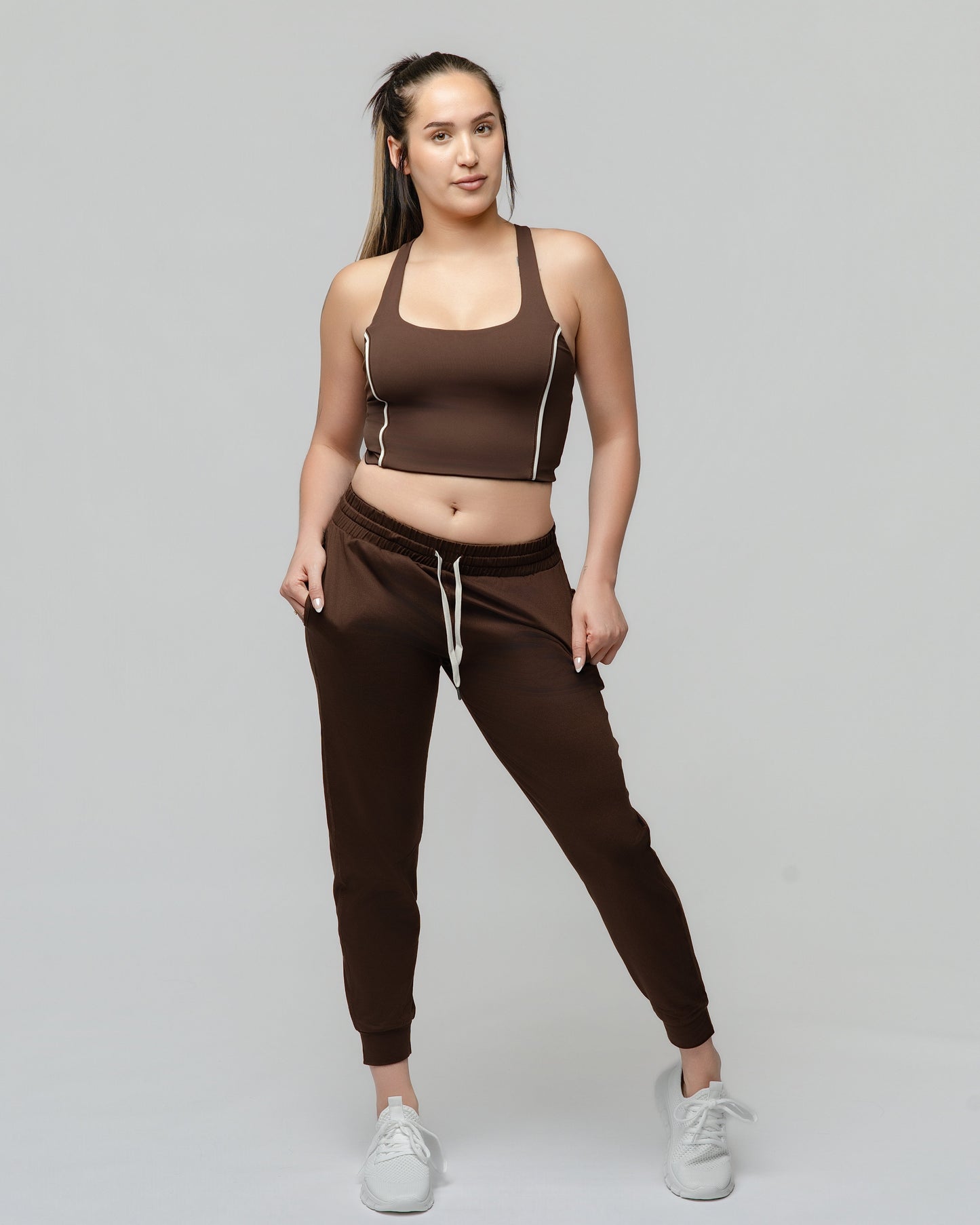 Everyday Jogger in Brown