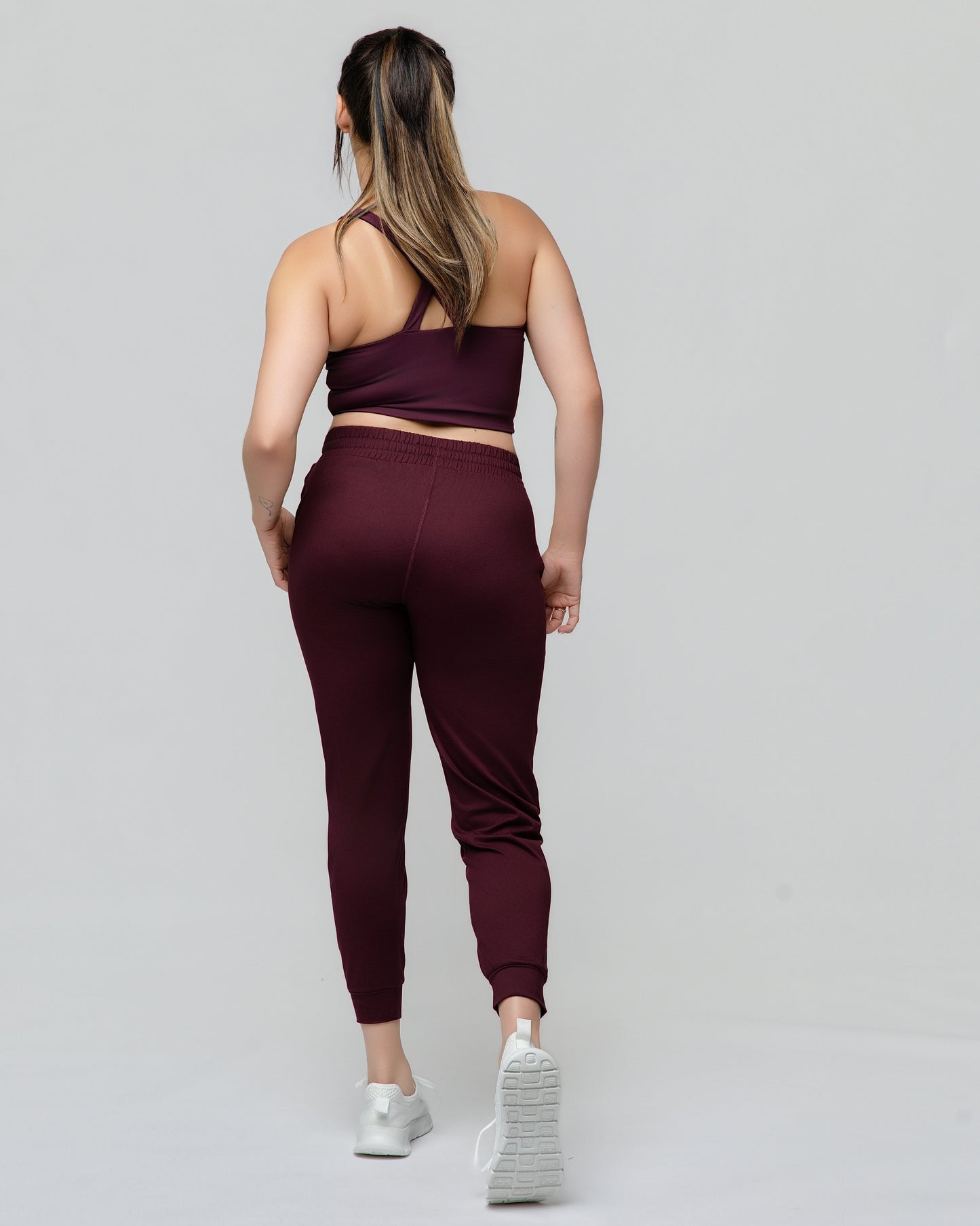 Everyday Jogger in Wine