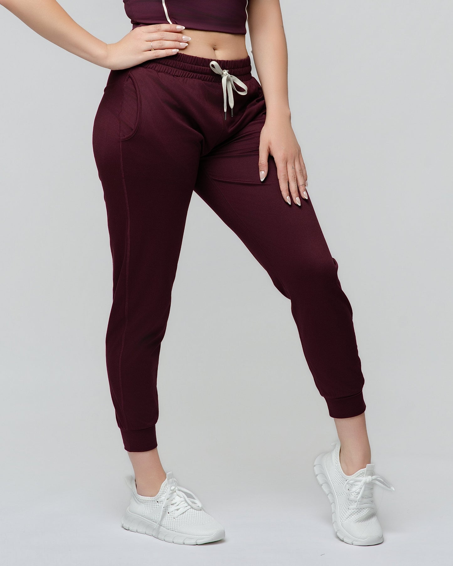 Everyday Jogger in Wine