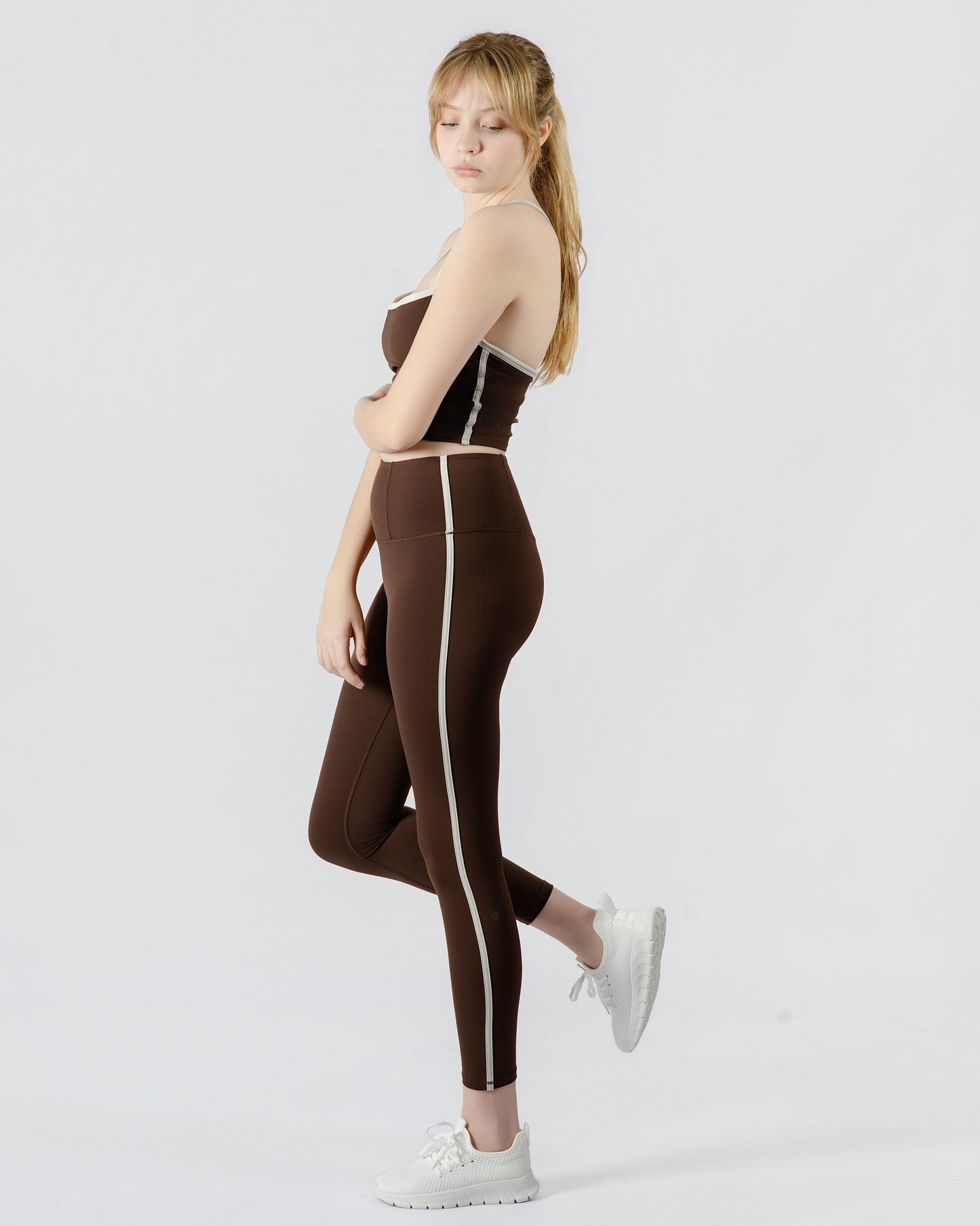 Evo Legging in Brown
