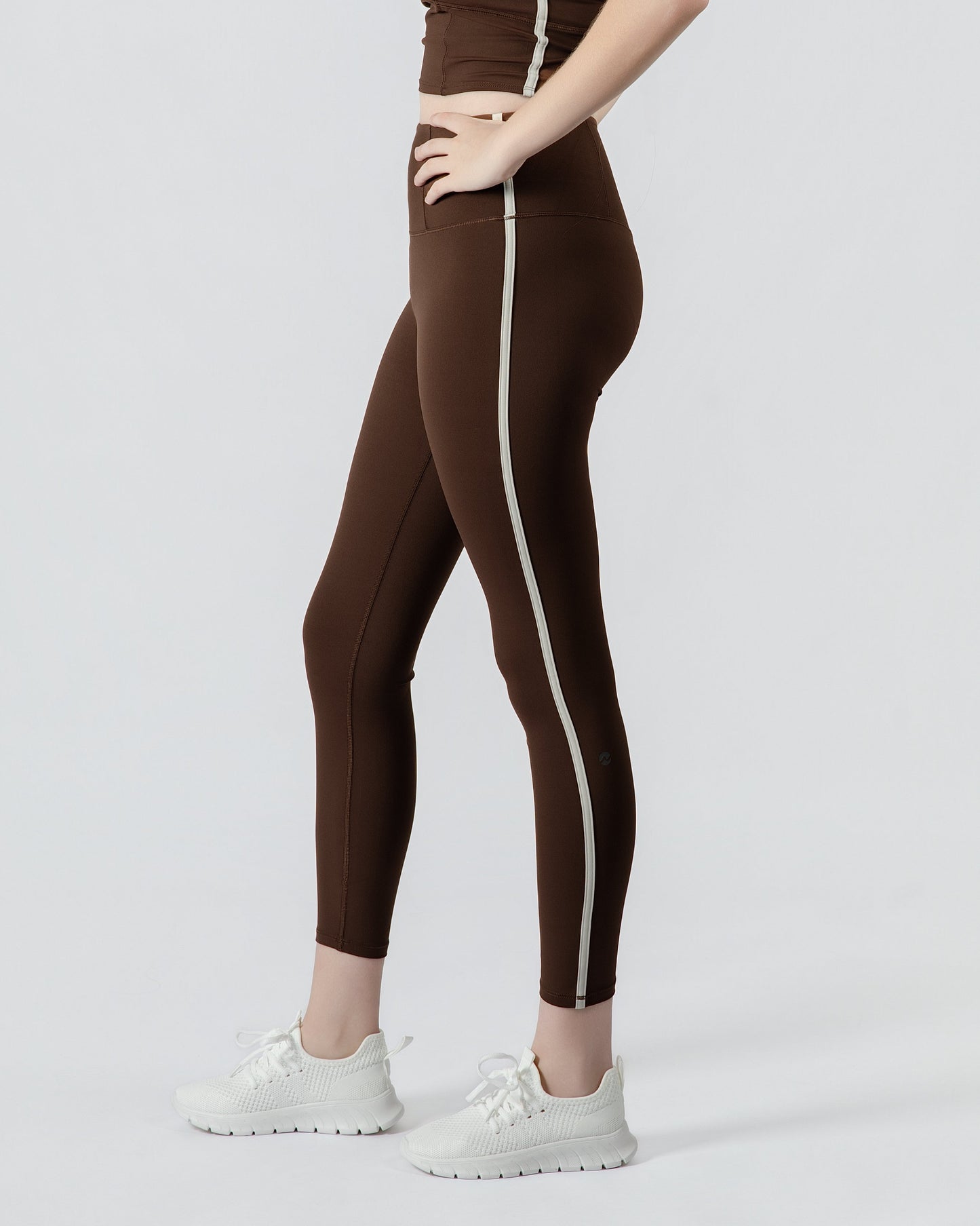 Evo Legging in Brown