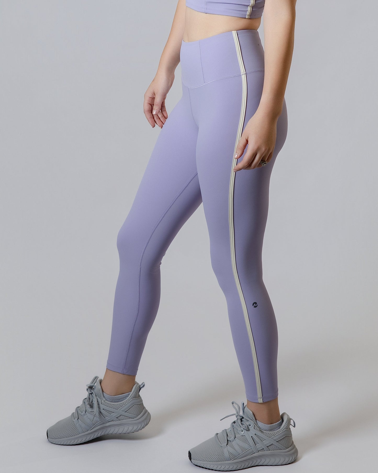 Evo Legging in Lavender