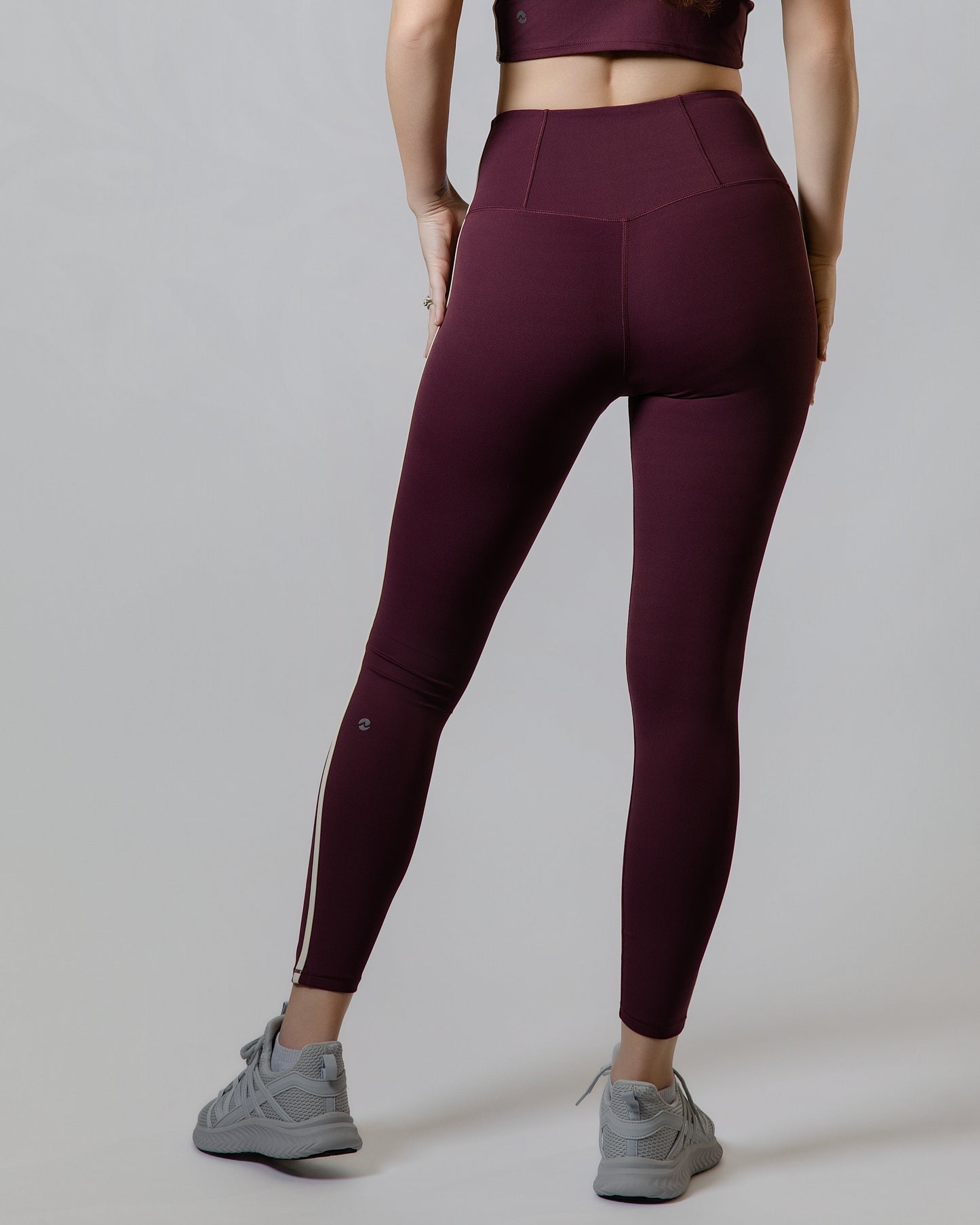 Evo Legging in Wine