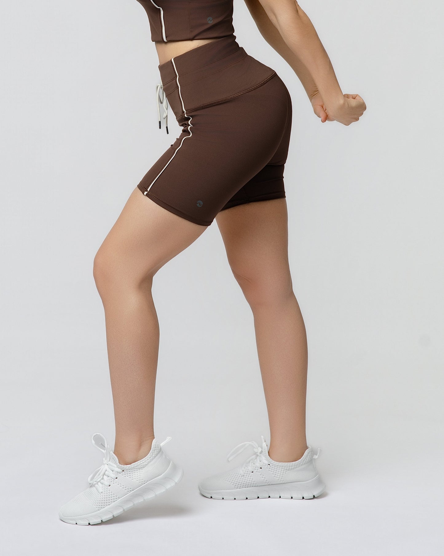 Momentum Piped Short in Brown