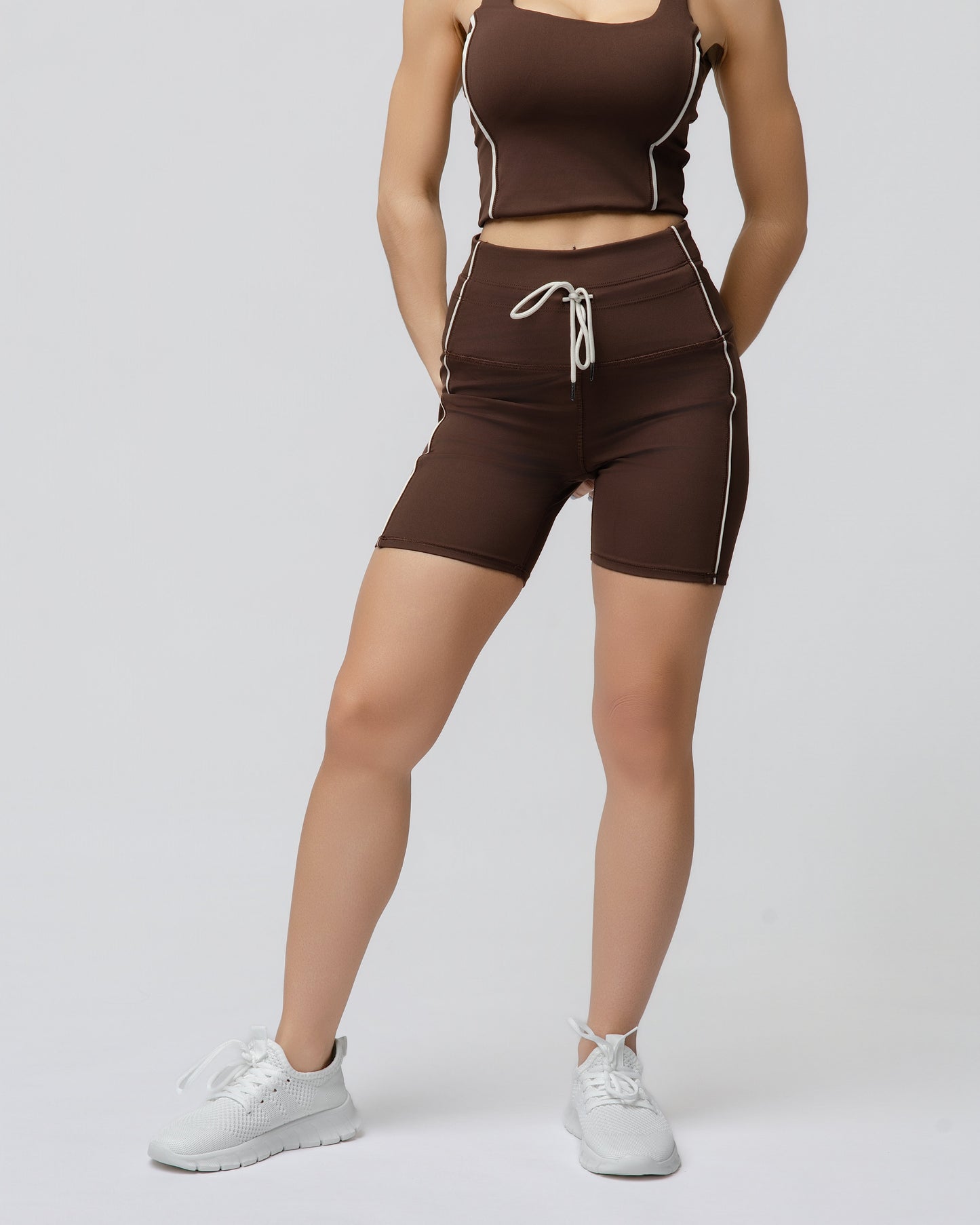 Momentum Piped Short in Brown