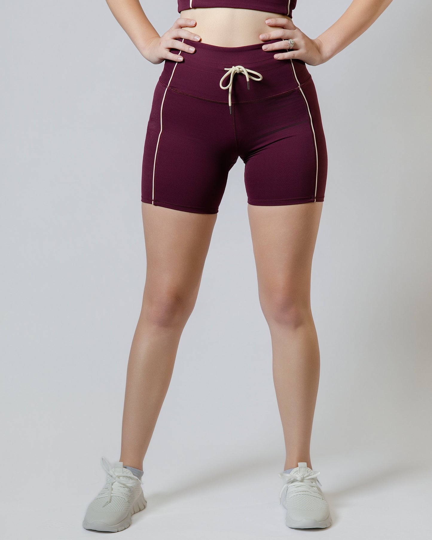 Momentum Piped Short in Wine